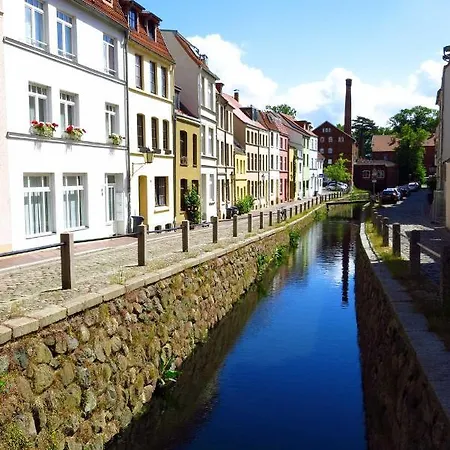 Altstadt-ferienhaus Mit Wlan Und Parkplatz Wißmar